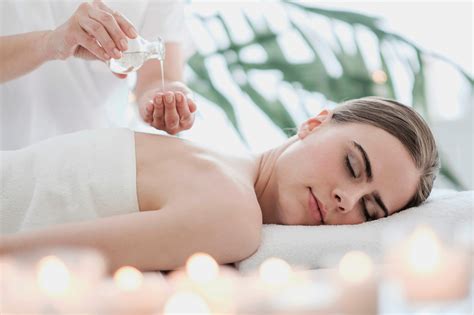 Massage sensuel complet du corps Massage érotique Bierbeek